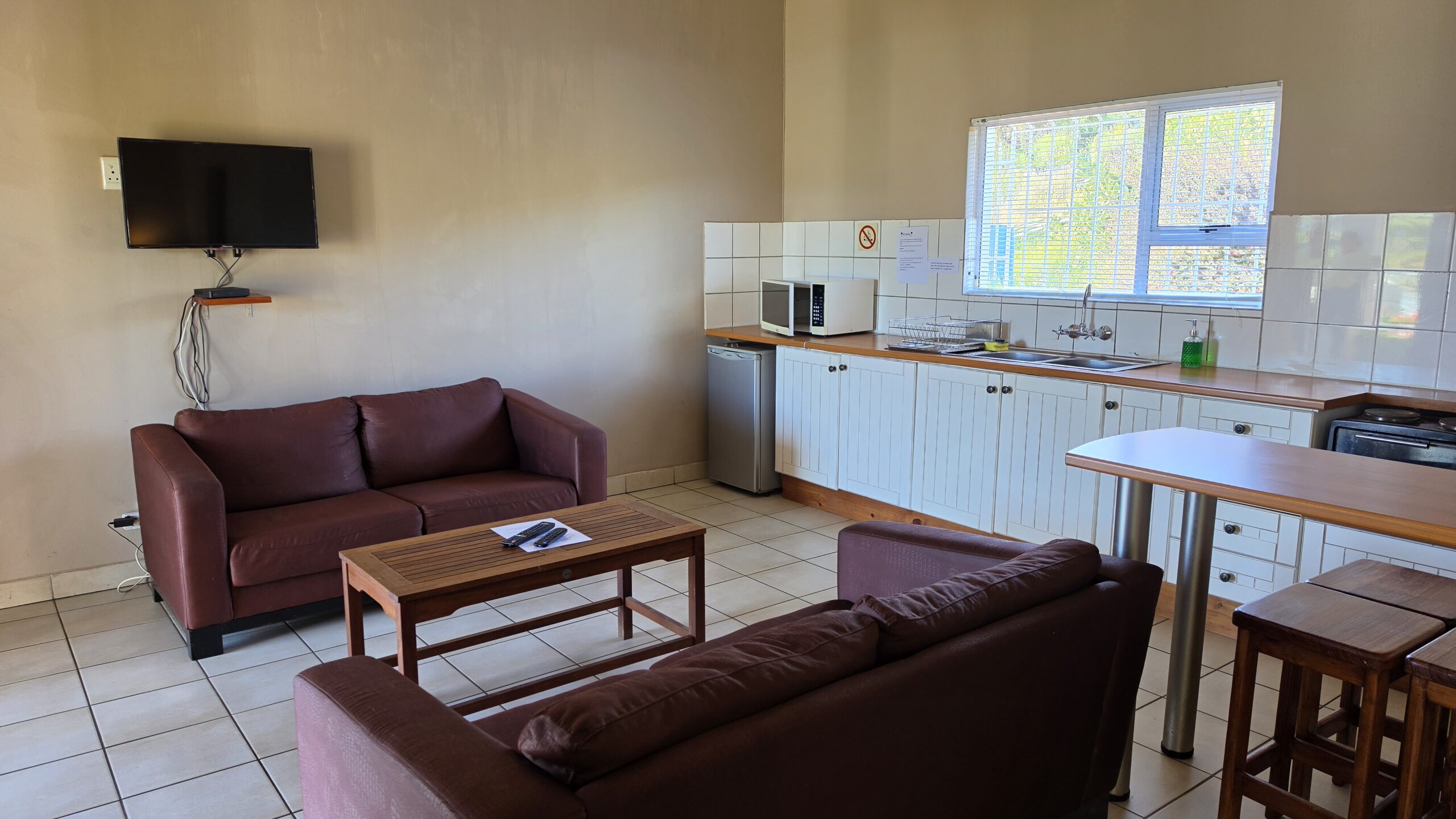 Single Chalet Living Room