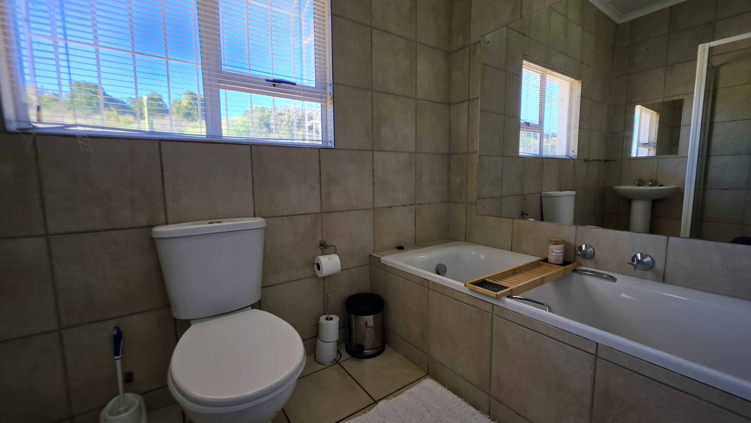 Single and Double Chalet Bathroom